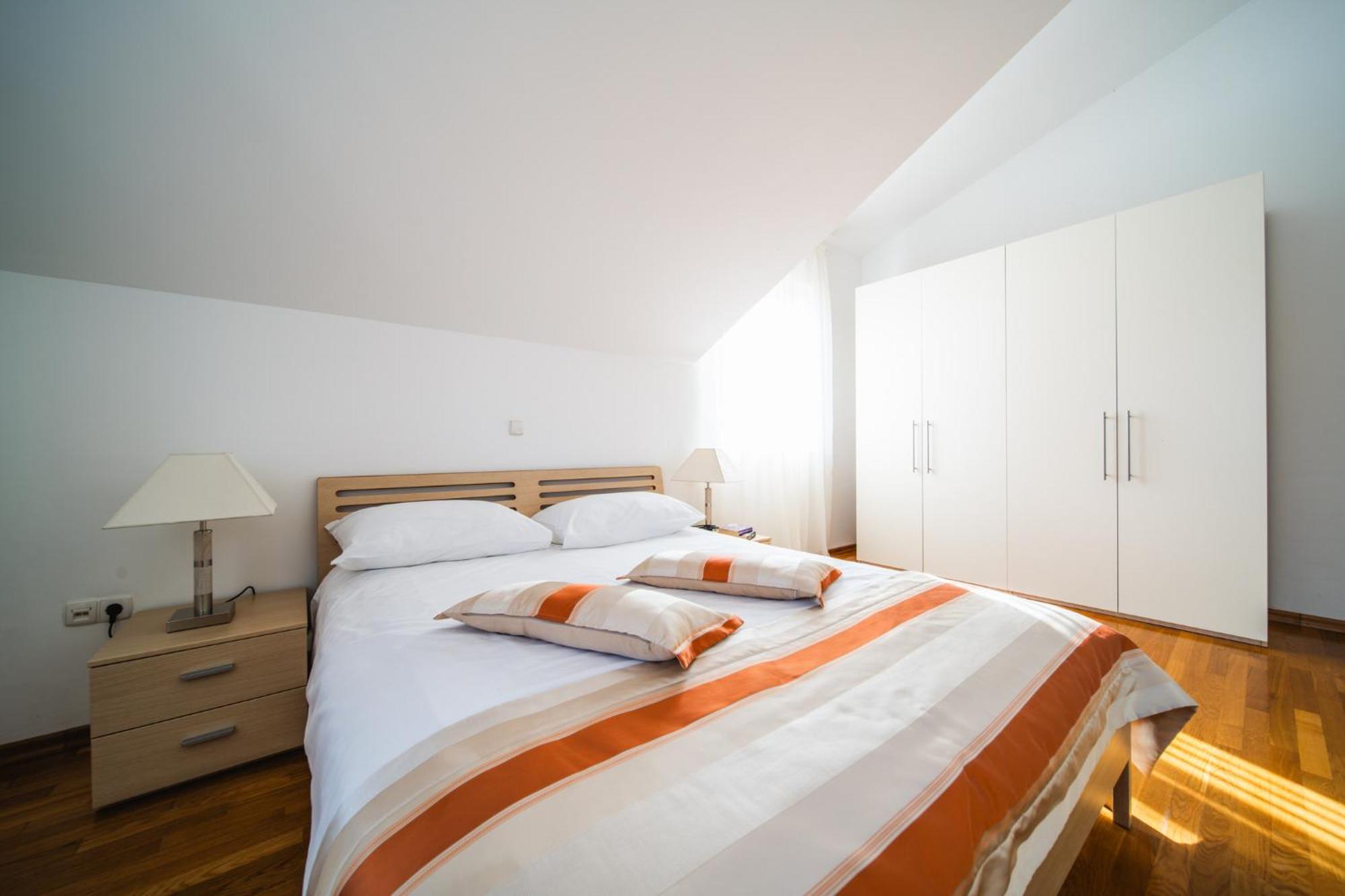 Apartma Pervanovo With Free Parking