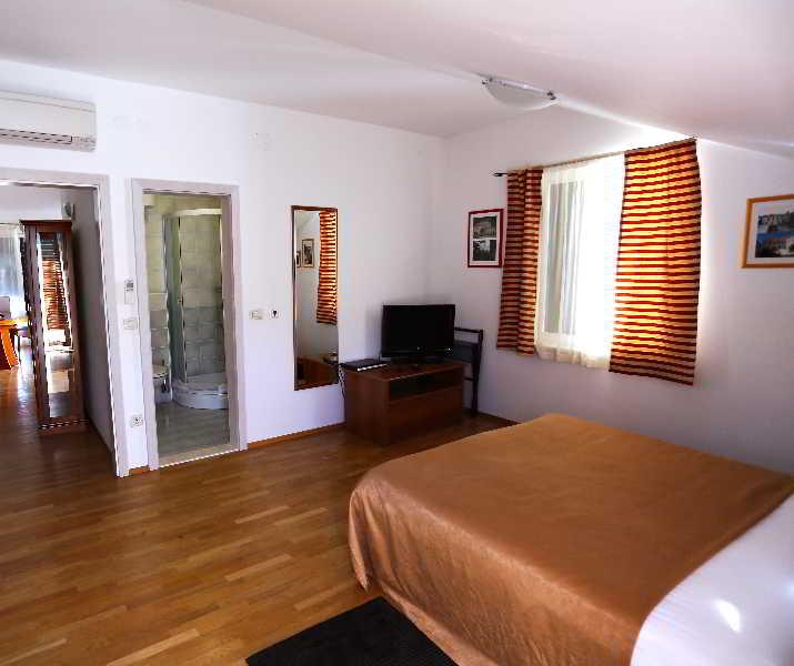 Pervanovo With Free Parking Apartment *