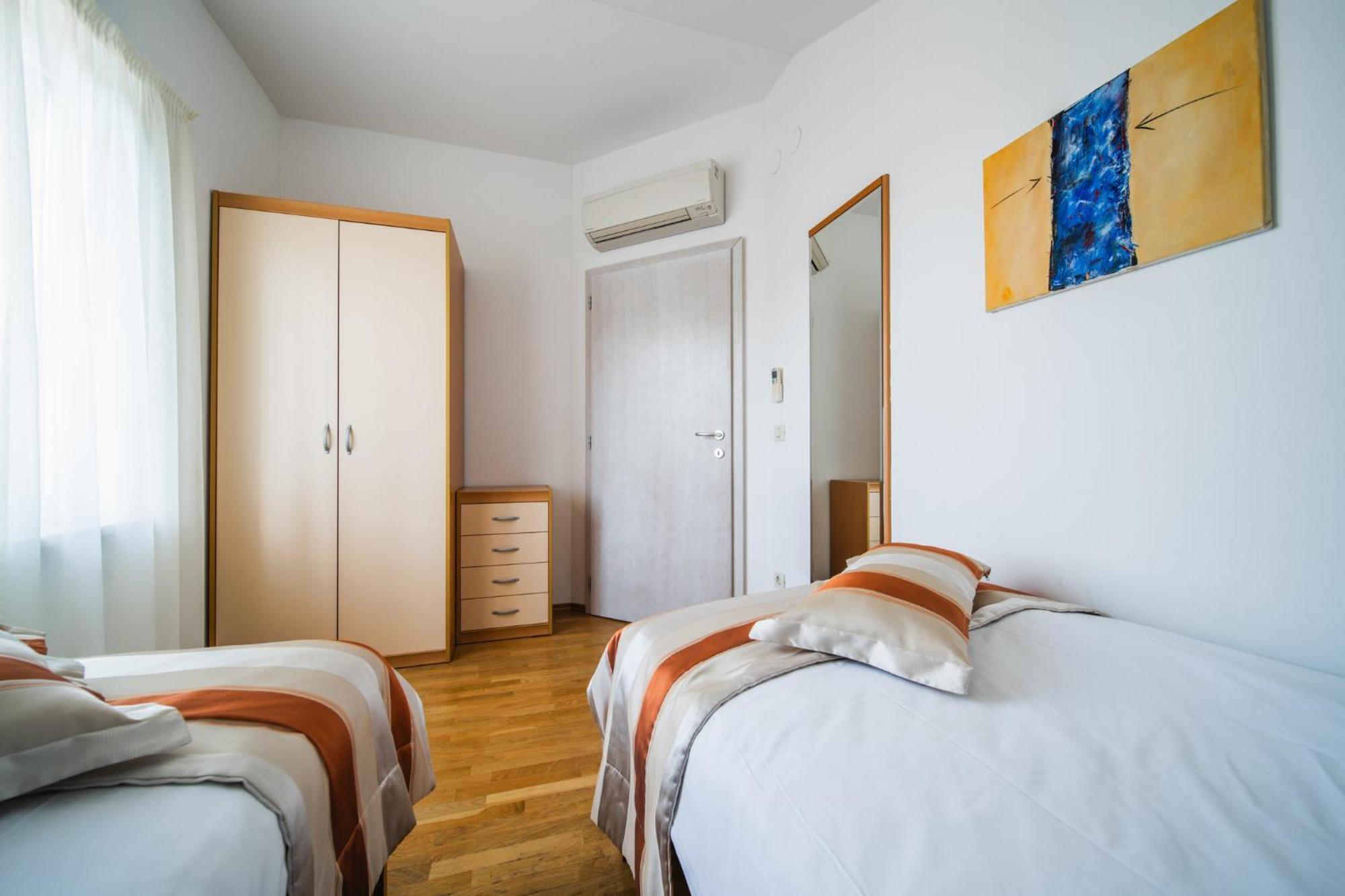 Pervanovo With Free Parking Apartment *