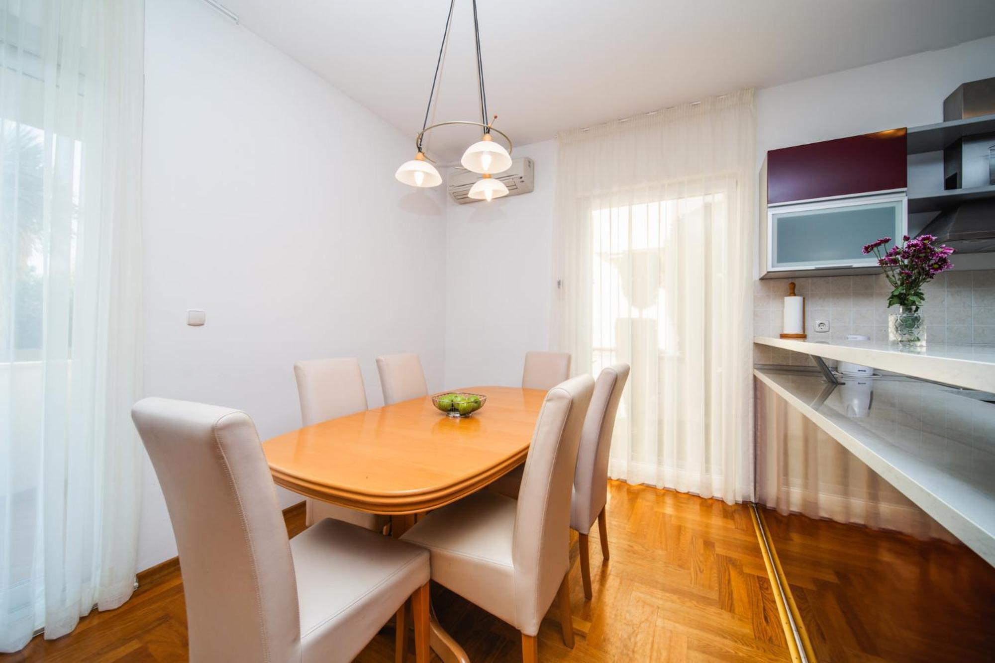 Pervanovo With Free Parking Apartment *